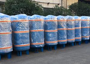 Air compressor canister